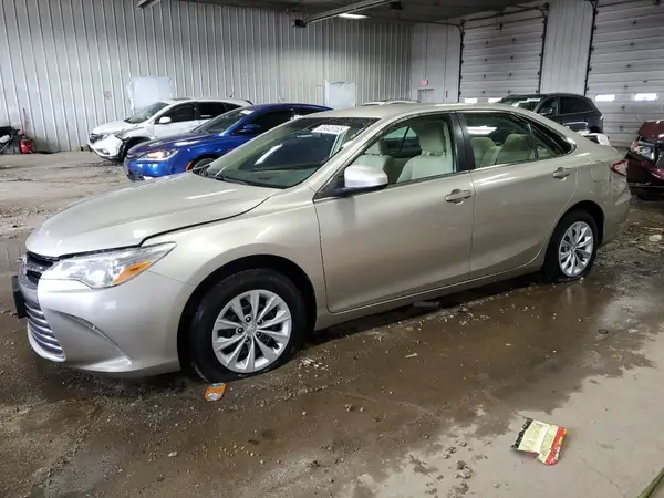 4T1BF1FK8HU733645 2017 TOYOTA CAMRY - Image 1
