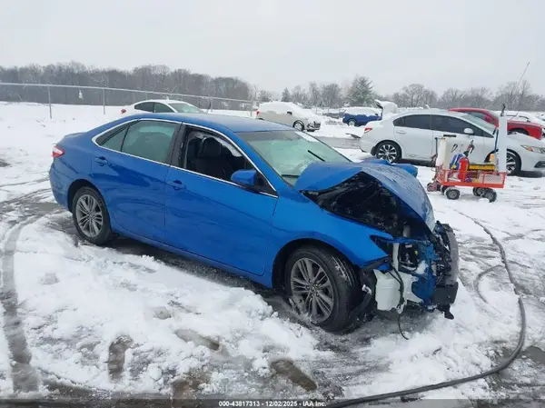 4T1BF1FK8HU737050 2017 TOYOTA CAMRY - Image 1