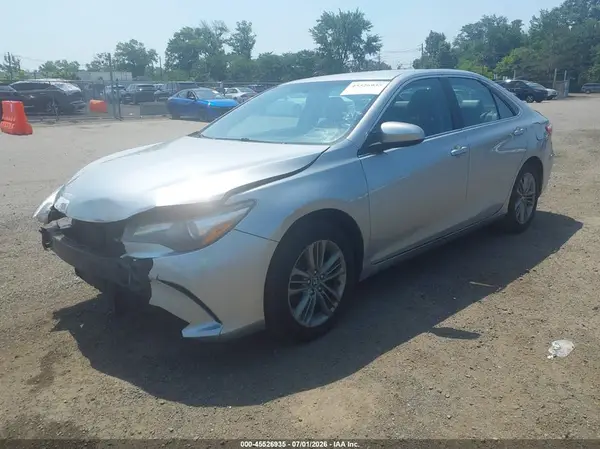 4T1BF1FK8HU738456 2017 TOYOTA CAMRY - Image 2