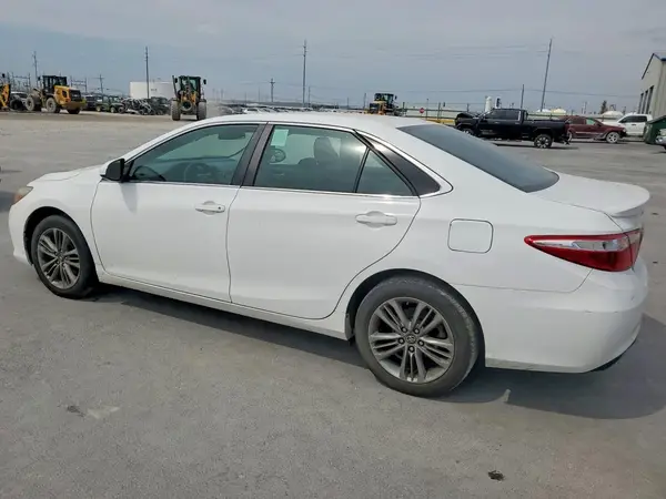 4T1BF1FK8HU738490 2017 TOYOTA CAMRY - Image 2