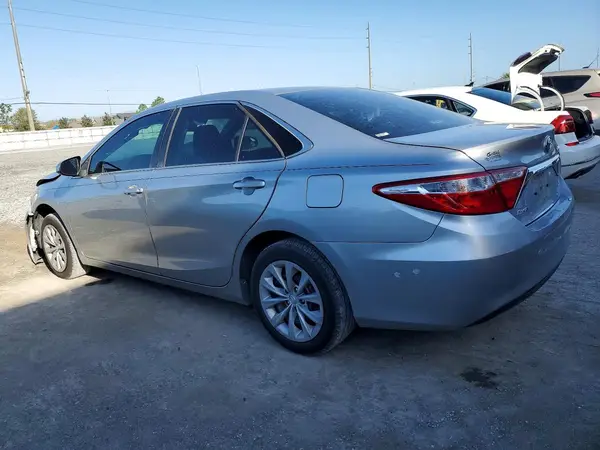 4T1BF1FK8HU739753 2017 TOYOTA CAMRY - Image 2