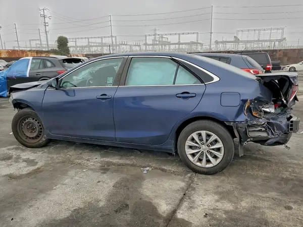 4T1BF1FK8HU739980 2017 TOYOTA CAMRY - Image 2