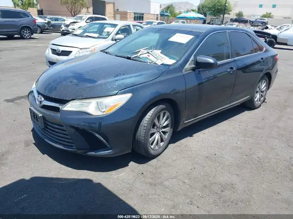 4T1BF1FK8HU740322 2017 TOYOTA CAMRY - Image 2