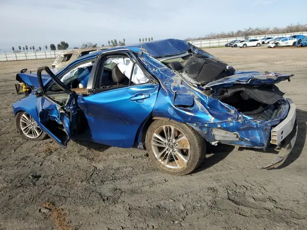 4T1BF1FK8HU740806 2017 TOYOTA CAMRY - Image 2