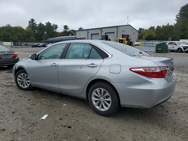 4T1BF1FK8HU740837 2017 TOYOTA CAMRY - Image 2