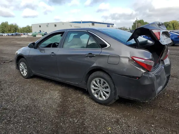 4T1BF1FK8HU743771 2017 TOYOTA CAMRY - Image 2
