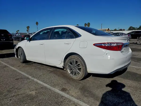 4T1BF1FK8HU747920 2017 TOYOTA CAMRY - Image 2
