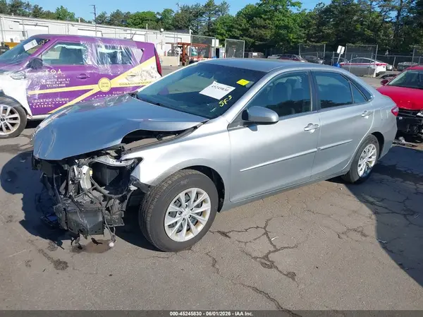 4T1BF1FK8HU751255 2017 TOYOTA CAMRY - Image 2