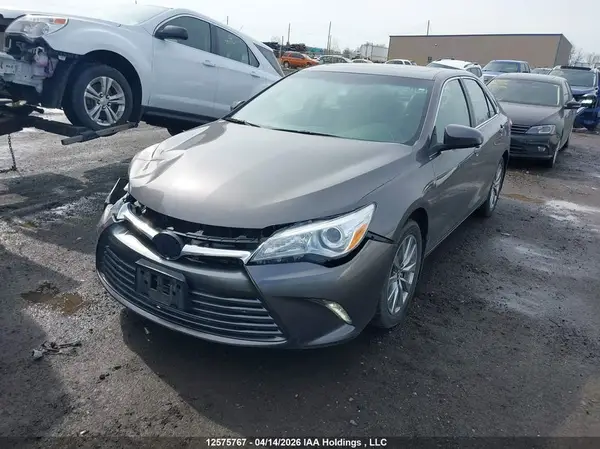 4T1BF1FK8HU755869 2017 TOYOTA CAMRY - Image 2