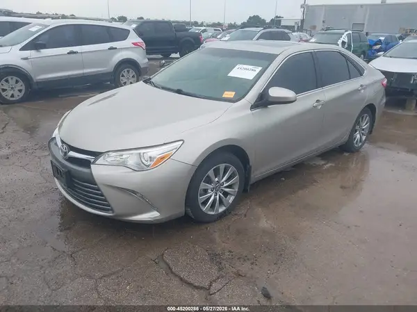 4T1BF1FK8HU756455 2017 TOYOTA CAMRY - Image 2