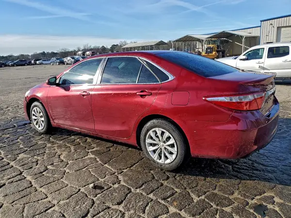 4T1BF1FK8HU756844 2017 TOYOTA CAMRY - Image 2