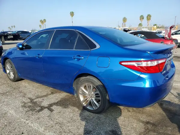 4T1BF1FK8HU759999 2017 TOYOTA CAMRY - Image 2