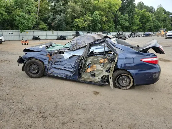 4T1BF1FK8HU760831 2017 TOYOTA CAMRY - Image 2