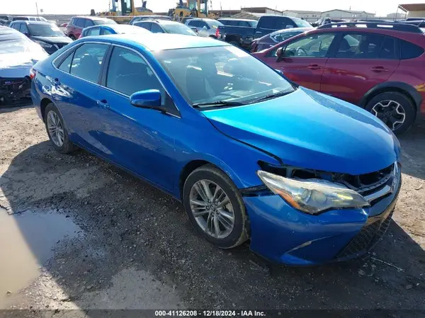 4T1BF1FK8HU760991 2017 TOYOTA CAMRY - Image 1