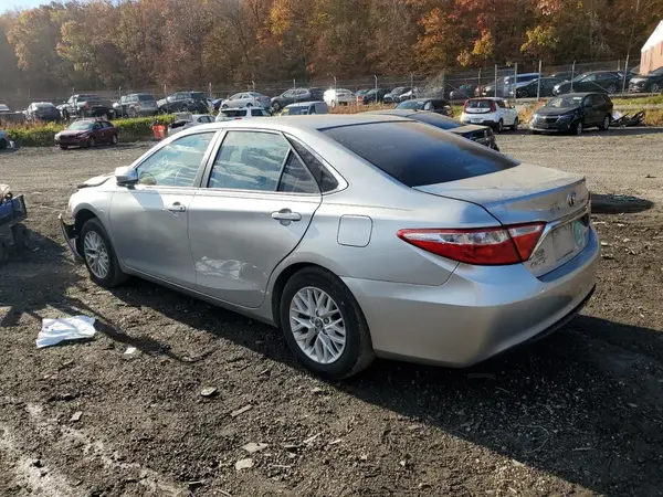 4T1BF1FK8HU765480 2017 TOYOTA CAMRY - Image 2