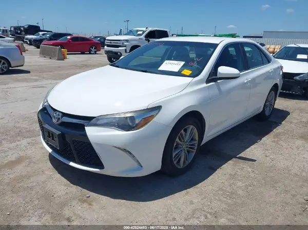 4T1BF1FK8HU768654 2017 TOYOTA CAMRY - Image 2