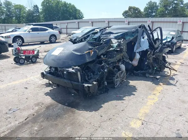 4T1BF1FK8HU773076 2017 TOYOTA CAMRY - Image 2