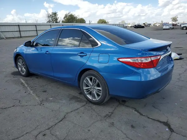 4T1BF1FK8HU776124 2017 TOYOTA CAMRY - Image 2