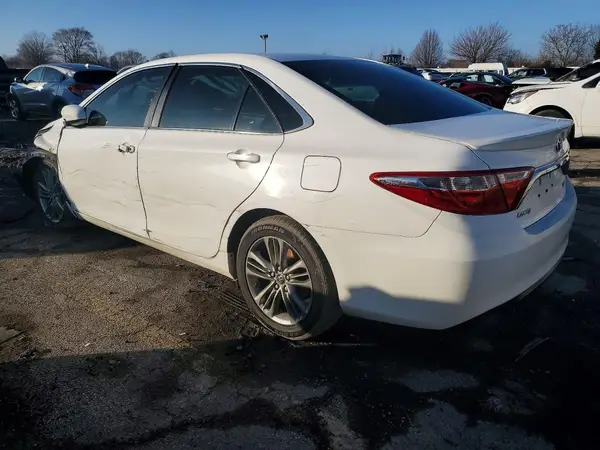 4T1BF1FK8HU778374 2017 TOYOTA CAMRY - Image 2