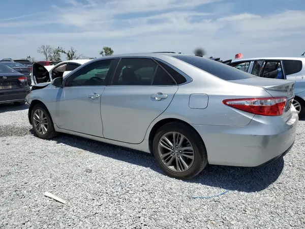 4T1BF1FK8HU781372 2017 TOYOTA CAMRY - Image 2