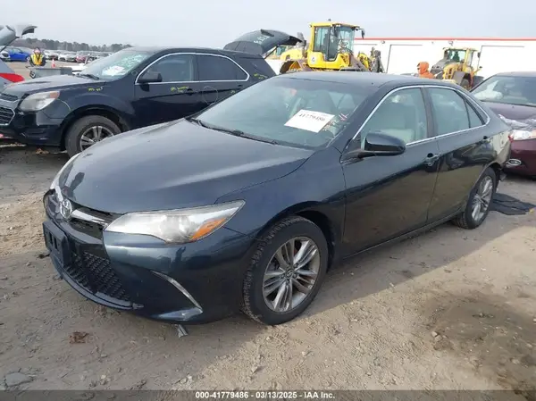 4T1BF1FK8HU781954 2017 TOYOTA CAMRY - Image 2