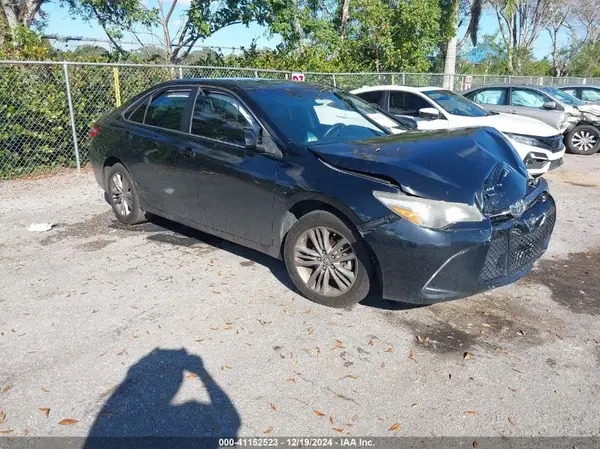 4T1BF1FK8HU783297 2017 TOYOTA CAMRY - Image 1