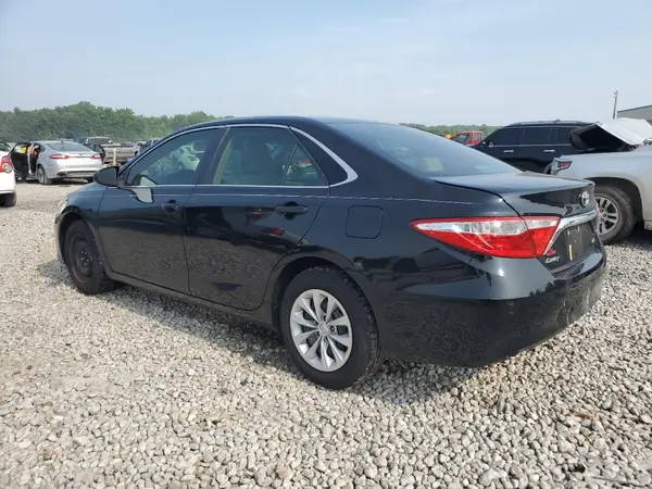 4T1BF1FK8HU785261 2017 TOYOTA CAMRY - Image 2