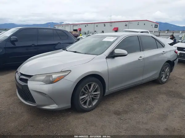 4T1BF1FK8HU785535 2017 TOYOTA CAMRY - Image 2