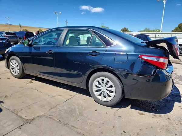 4T1BF1FK8HU786233 2017 TOYOTA CAMRY - Image 2