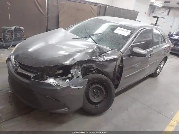 4T1BF1FK8HU787267 2017 TOYOTA CAMRY - Image 2