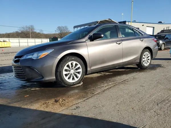 4T1BF1FK8HU787348 2017 TOYOTA CAMRY - Image 1