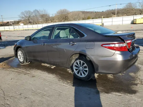 4T1BF1FK8HU787348 2017 TOYOTA CAMRY - Image 2