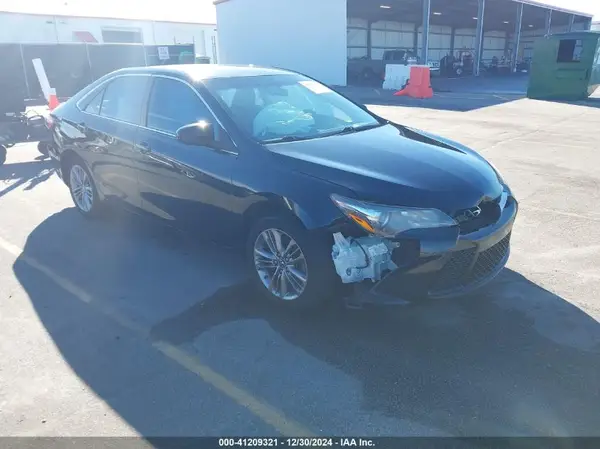 4T1BF1FK8HU792484 2017 TOYOTA CAMRY - Image 1