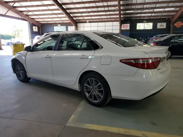 4T1BF1FK8HU792811 2017 TOYOTA CAMRY - Image 2