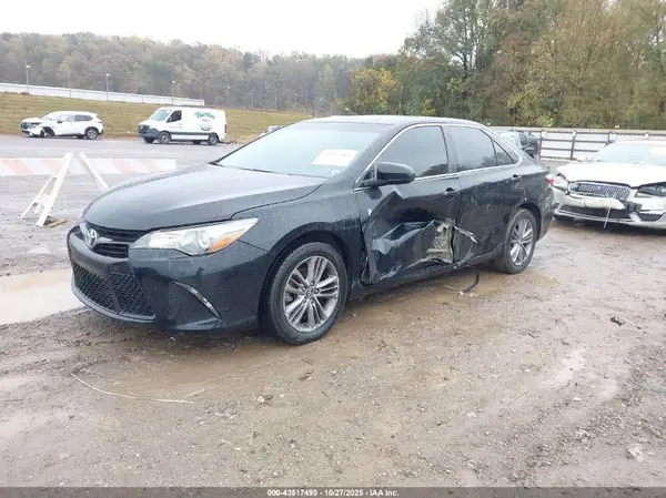 4T1BF1FK8HU793652 2017 TOYOTA CAMRY - Image 2
