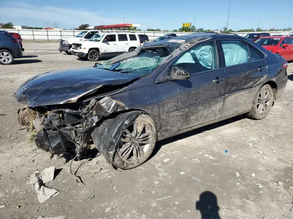 4T1BF1FK8HU801698 2017 TOYOTA CAMRY - Image 1