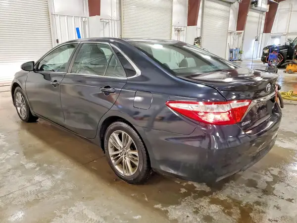 4T1BF1FK8HU803385 2017 TOYOTA CAMRY - Image 2