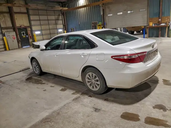 4T1BF1FK8HU805007 2017 TOYOTA CAMRY - Image 2