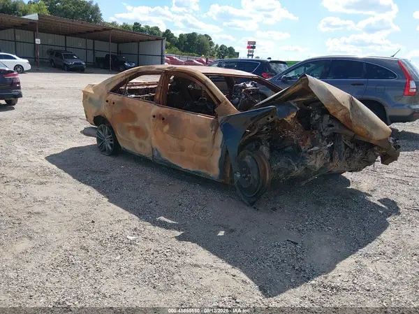 4T1BF1FK8HU805590 2017 TOYOTA CAMRY - Image 1