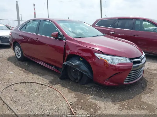 4T1BF1FK8HU811552 2017 TOYOTA CAMRY - Image 1