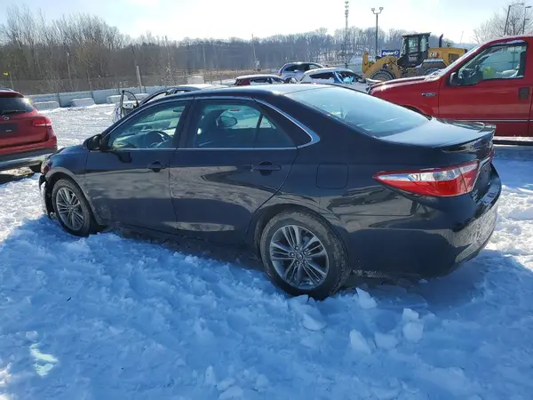 4T1BF1FK8HU811776 2017 TOYOTA CAMRY - Image 2