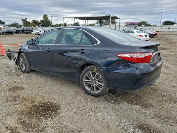 4T1BF1FK8HU811907 2017 TOYOTA CAMRY - Image 2
