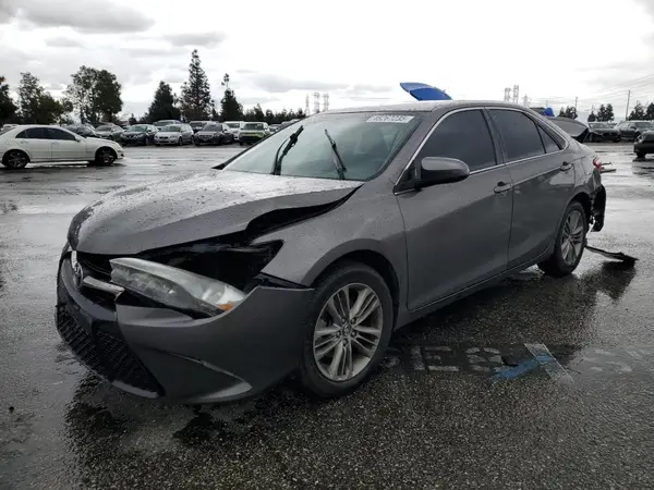 4T1BF1FK8HU813575 2017 TOYOTA CAMRY - Image 1