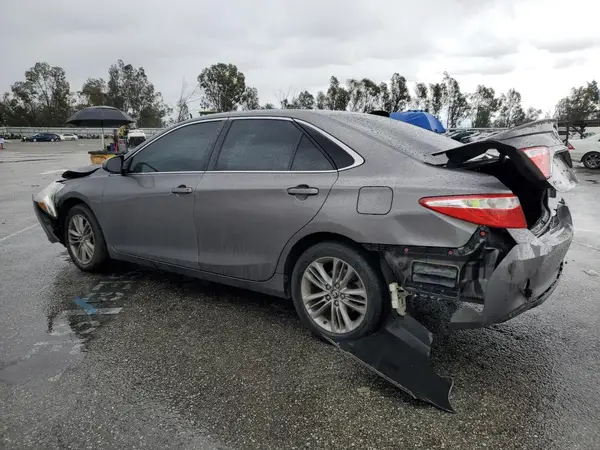 4T1BF1FK8HU813575 2017 TOYOTA CAMRY - Image 2