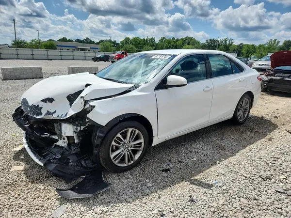 4T1BF1FK8HU814113 2017 TOYOTA CAMRY - Image 1