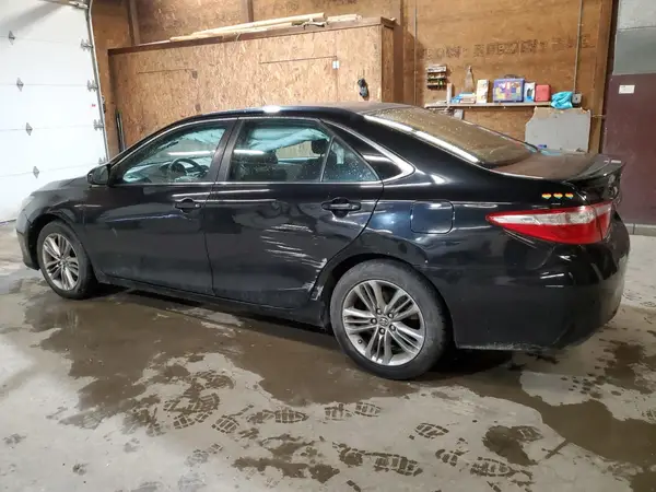 4T1BF1FK9GU116530 2016 TOYOTA CAMRY - Image 2