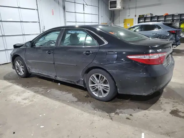 4T1BF1FK9GU117760 2016 TOYOTA CAMRY - Image 2