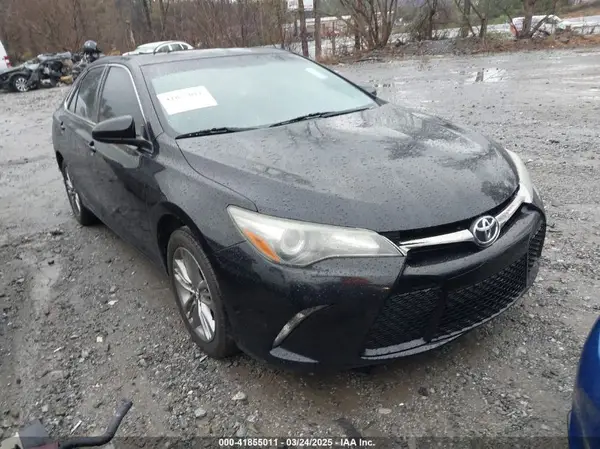 4T1BF1FK9GU124725 2016 TOYOTA CAMRY - Image 1