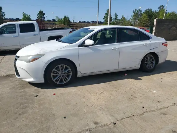 4T1BF1FK9GU127074 2016 TOYOTA CAMRY - Image 1