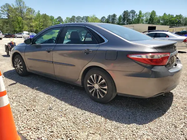 4T1BF1FK9GU129150 2016 TOYOTA CAMRY - Image 2